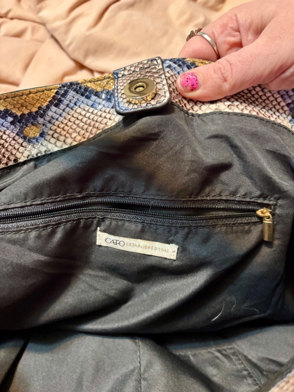 Large Purse - Picture 5 of 5
